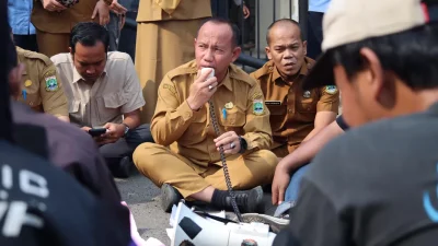 ikatan-pemuda-banten-demo-dprd-musa-weliansyah-pelanggaran-etik