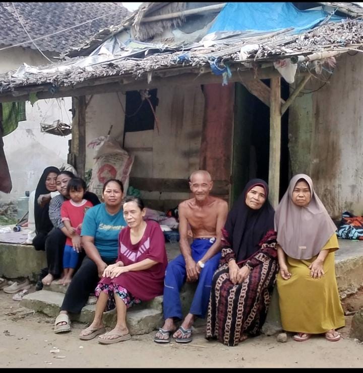 rumah-lapuk-sukri-panimbangjaya-pandeglang-butuh-rtlh