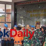 gubernur-jawa-barat-dedi-mulyadi-saat-menginterogasi-pelaku-sdt9